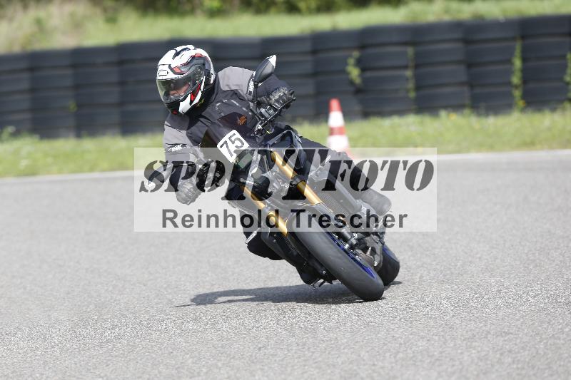 /53 16.09.2025 Track Day Domi Aegerter ADR/Gruppe gruen/75